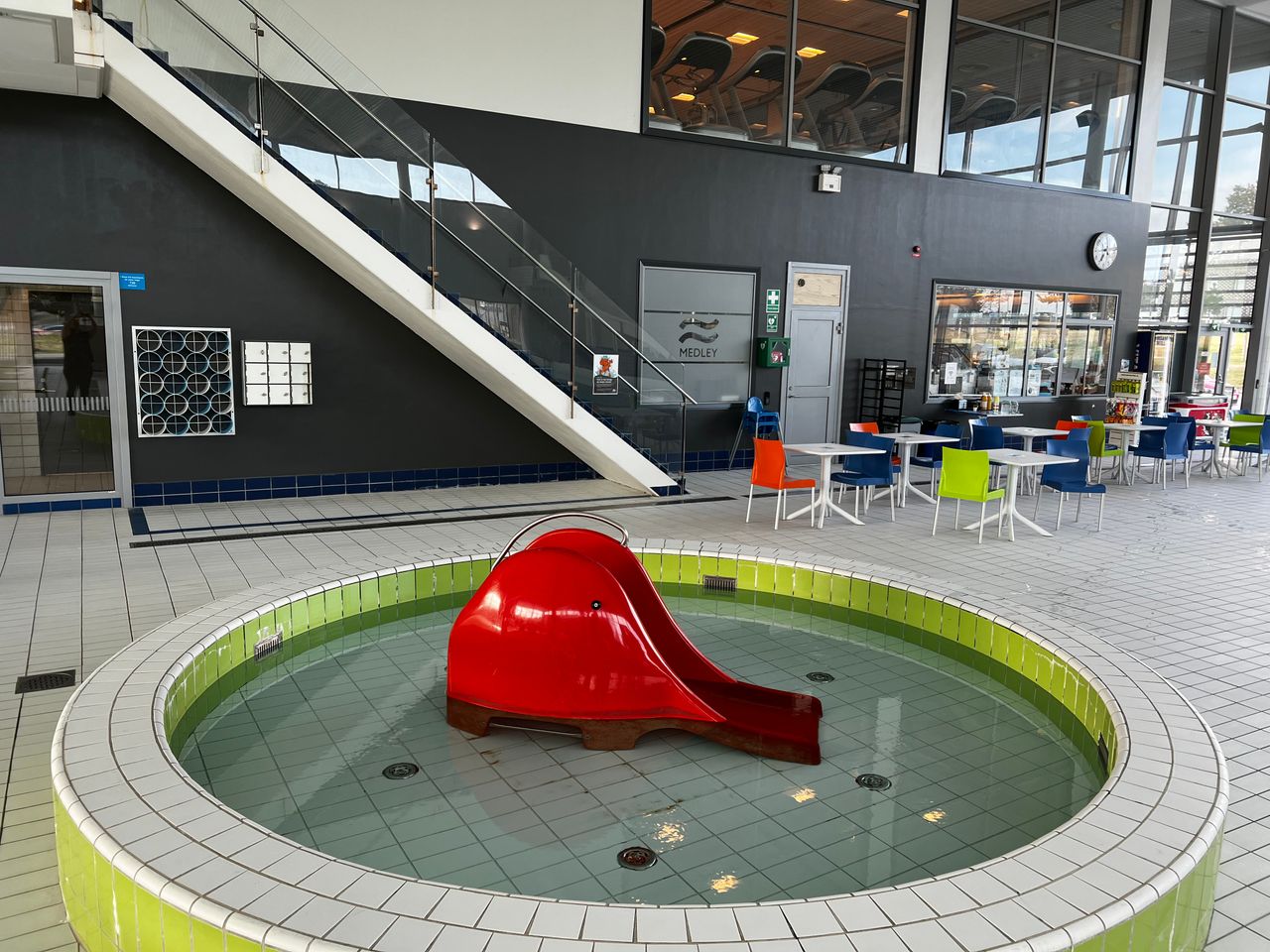 Familjebad i Upplands Väsby – Medley